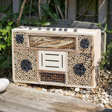Hôtel à insectes design Boom box